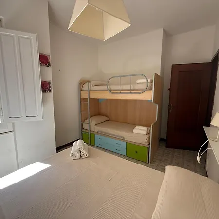 50m From A Stunning, Exclusive Coastal - 4 Bedrooms House Holiday home *
