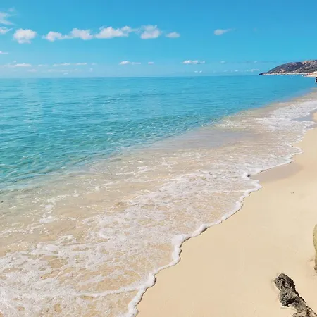 50m From A Stunning, Exclusive Coastal - 4 Bedrooms House Feriehus