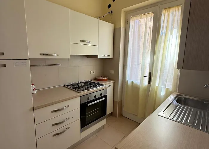 Дом отдыха 50m From A Stunning, Exclusive Coastal - 4 Bedrooms House