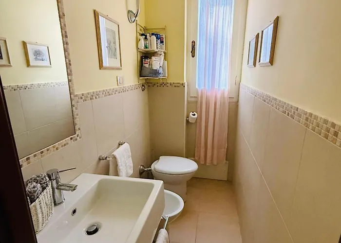 Дом отдыха 50m From A Stunning, Exclusive Coastal - 4 Bedrooms House